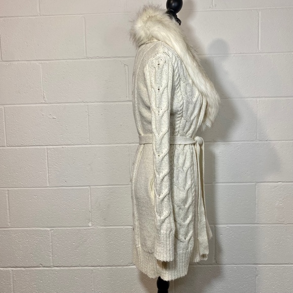 Jennifer Lopez Women's Faux Fur Collar Sweater Coat Jacket - Picture 7 of 13